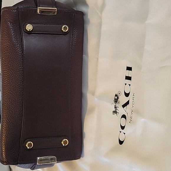 COACH - Coach Swagger Carryall 27 in Pebble Leather (LI/Oxblood) Handbags - Picture 4 of 8